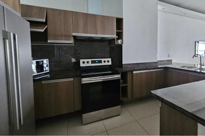 Alquiler de apartamento en PH Rivage, Avenida Balboa