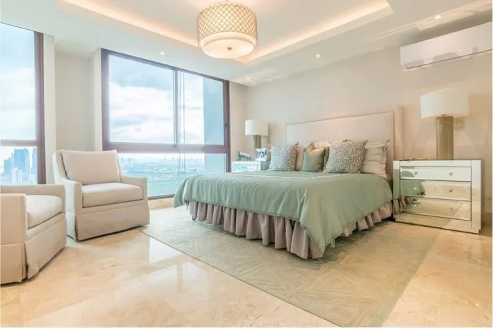 Venta de apartamento en The Colonial, Santa María