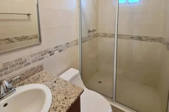 Se alquila apartamento amoblado en San Francisco
