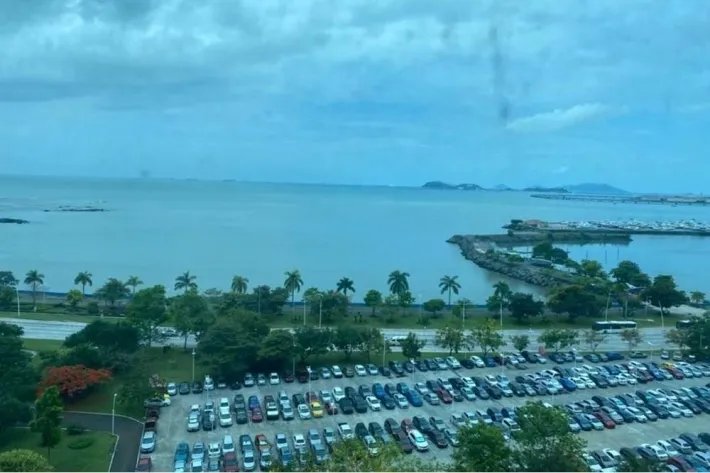 Venta de apartamento en PH Villa del Mar, Avenida Balboa