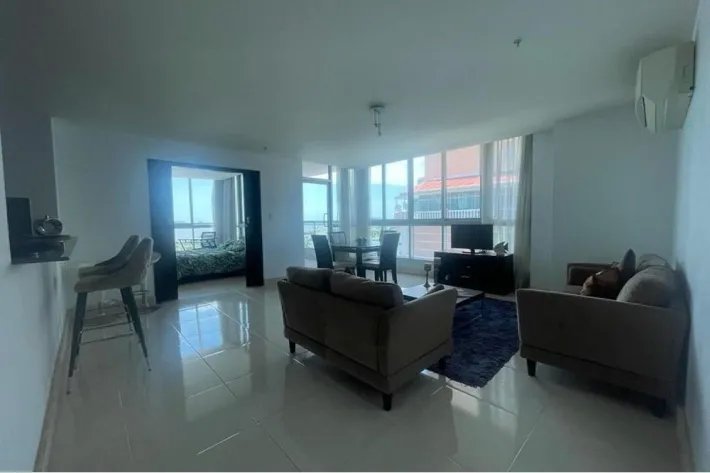 Venta de apartamento en PH Villa del Mar, Avenida Balboa