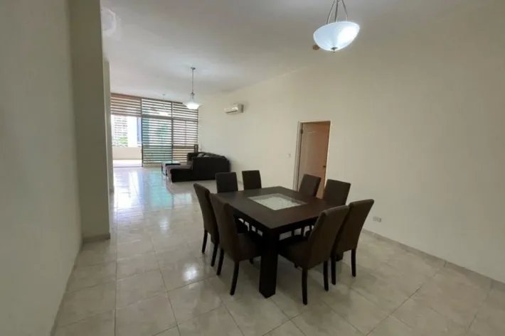 Venta de apartamento en PH Oceanía Torre 200, Betania