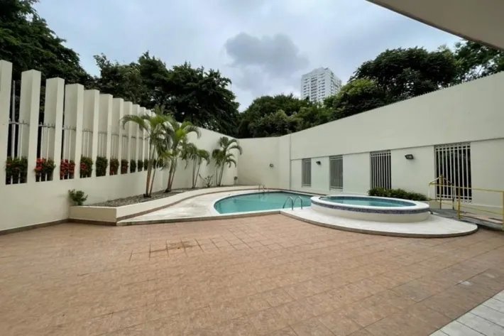 Venta de apartamento en PH Oceanía Torre 200, Betania
