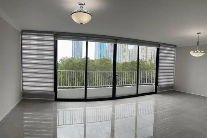 Venta de apartamento PH East Coast Tower, Costa del Este