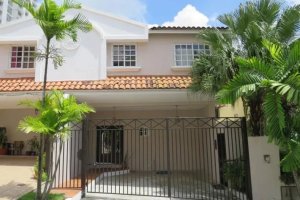 Venta de casa en Altos de Panamá, Limajo