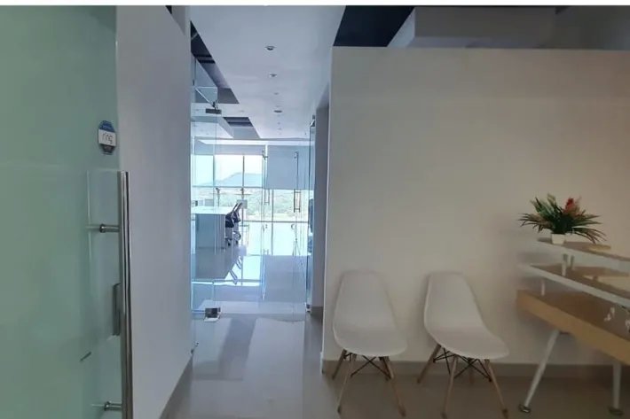 Venta de oficina en Edison Corporate Center, Betania
