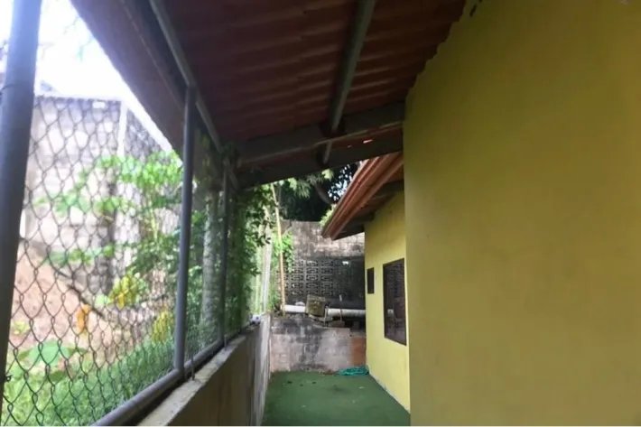 Venta de casa remodelada en Altos del Chase, El Dorado, Bethania.