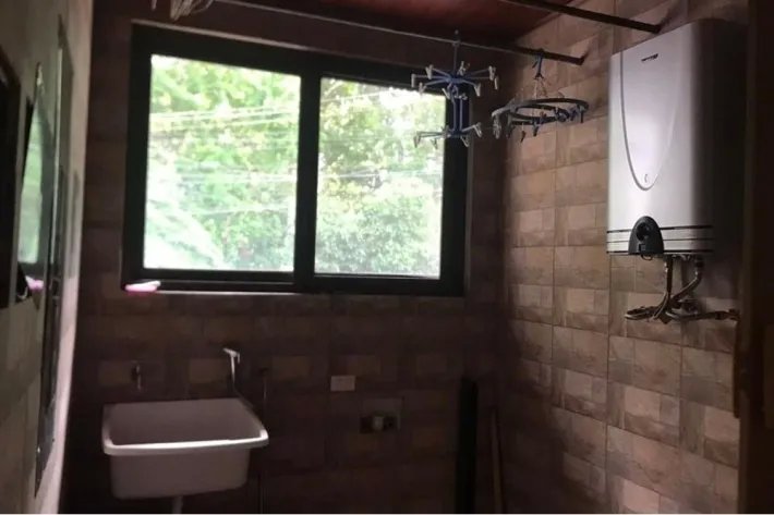 Venta de casa remodelada en Altos del Chase, El Dorado, Bethania.