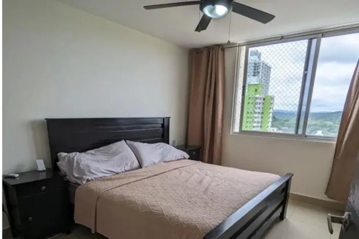 Venta de apartamento en PH Rokas, Condado del Rey