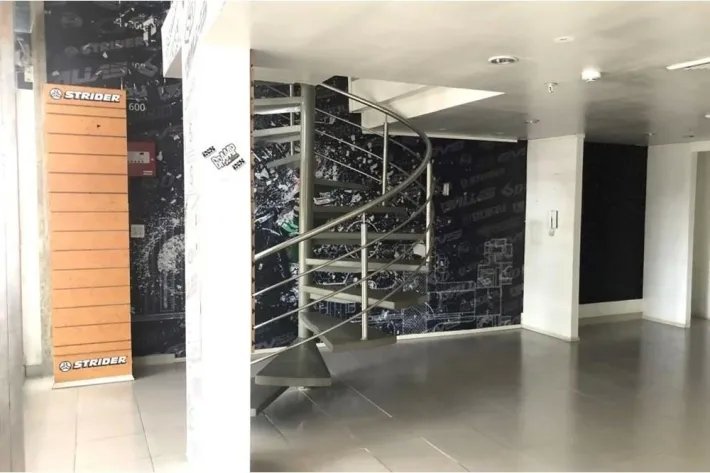 Alquiler de local comercial en Avenida Balboa, Ciudad de Panamá