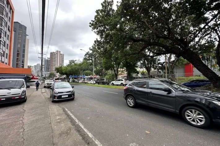 Commercial Premises for rent in Plaza Inca, Manuel Espinosa Avenue, Bella Vista