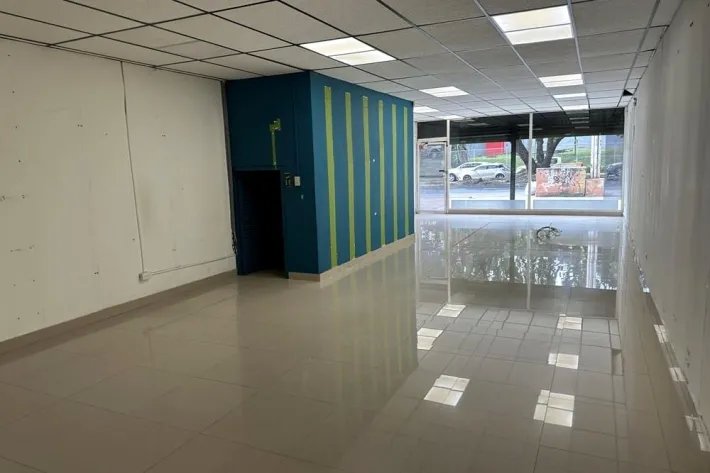 Commercial Premises for rent in Plaza Inca, Manuel Espinosa Avenue, Bella Vista