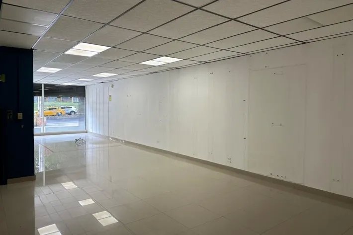 Commercial Premises for rent in Plaza Inca, Manuel Espinosa Avenue, Bella Vista
