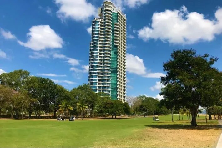 Venta de apartamento en PH Coronado Golf Tower, Panamá Oeste