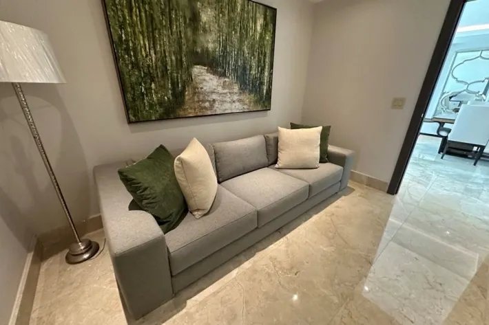 Venta de apartamento en The Colonial, Santa María