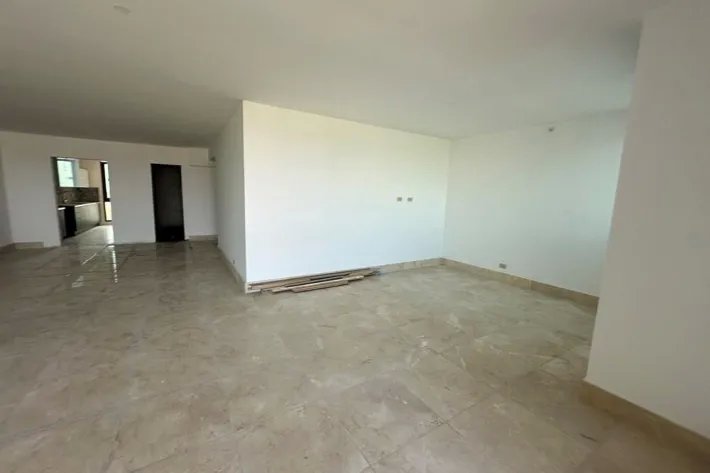 Venta de apartamento en The Colonial, Santa María
