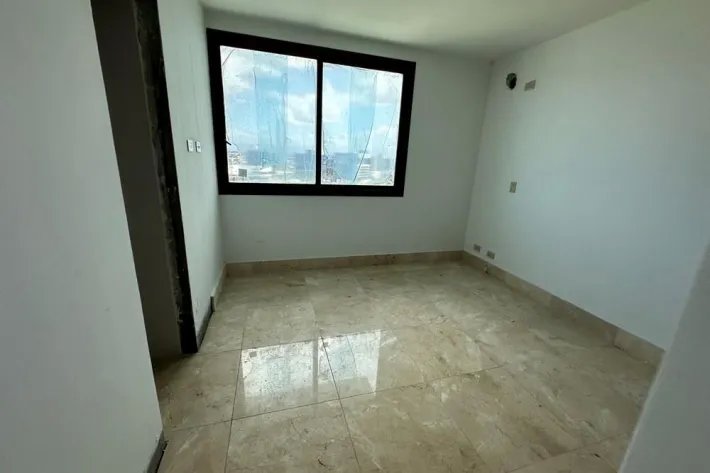 Venta de apartamento en The Colonial, Santa María