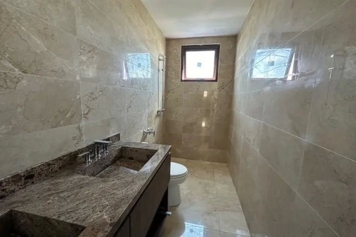 Venta de apartamento en The Colonial, Santa María