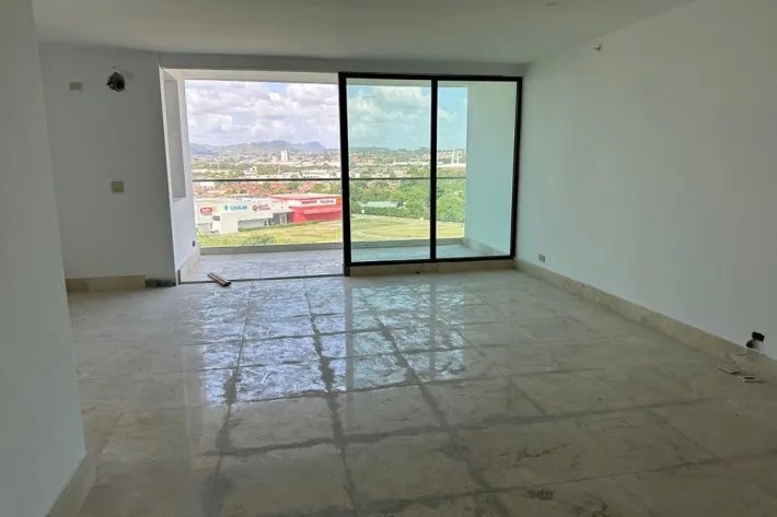 Venta de apartamento en The Colonial, Santa María