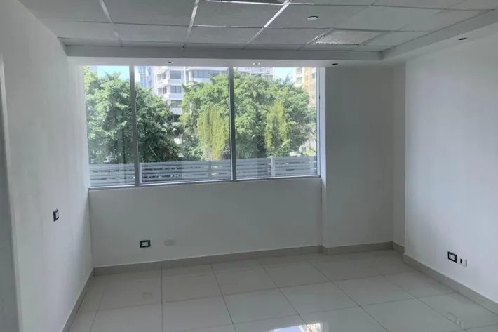 Oficinas en alquiler entre Vía Israel y Vía Brasil, Panamá