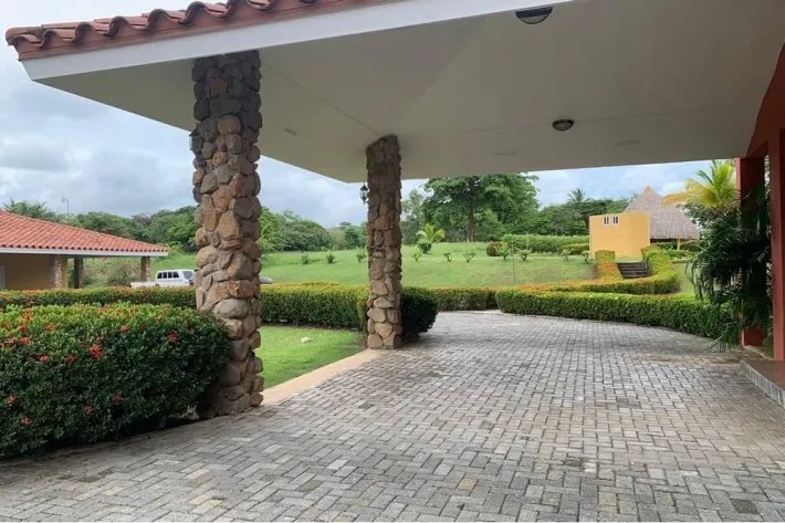 Venta de apartamento de playa en Punta Barco Resort