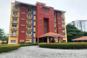 Beach apartment for sale in Punta Barco Resort