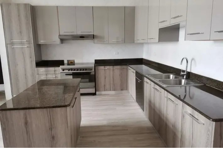 Apartment for sale in Punta Pacifica, Panama