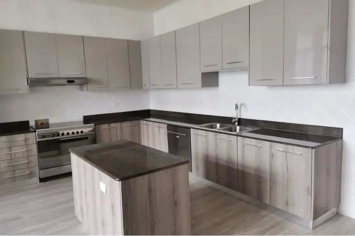 Apartment for sale in Punta Pacifica, Panama