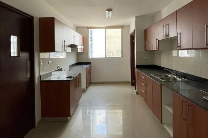 Apartment for sale in Obarrio, Panama