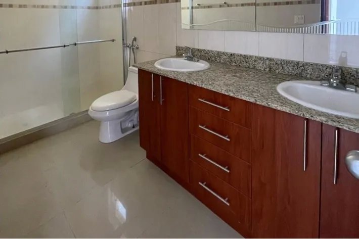 Apartment for sale in Obarrio, Panama