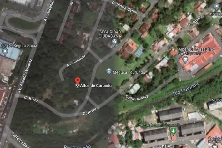 Se vende lote de terreno en Altos de Curundú, Ancón