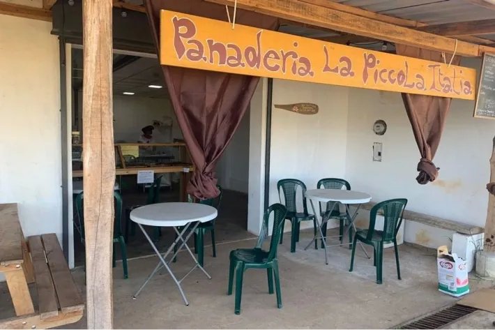 LAND FOR SALE WITH COMMERCIAL PLACES IN THE MAIN ROAD, SANTA CATALINA....