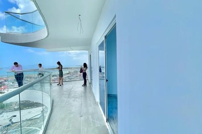 Se vende apartamento en Avenida Balboa, Panamá