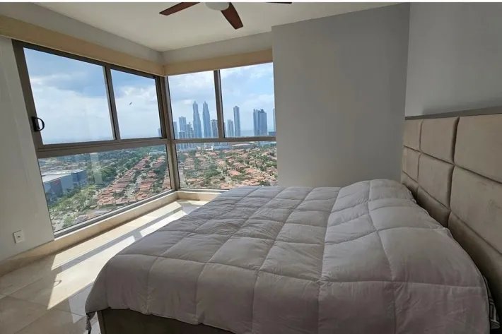 Se alquila apartamento en Santa Maria, PH Greengarden