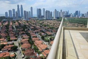 Se alquila apartamento en Santa Maria, PH Greengarden
