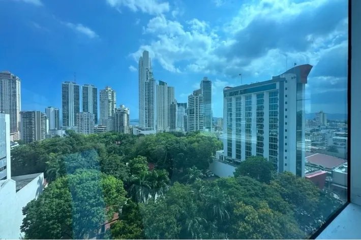Venta de oficina en Hi Point, Ave. Federico Boyd, Bella Vista
