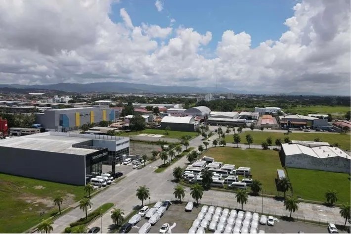 Se vende lote de terreno en Santa Maria Business District