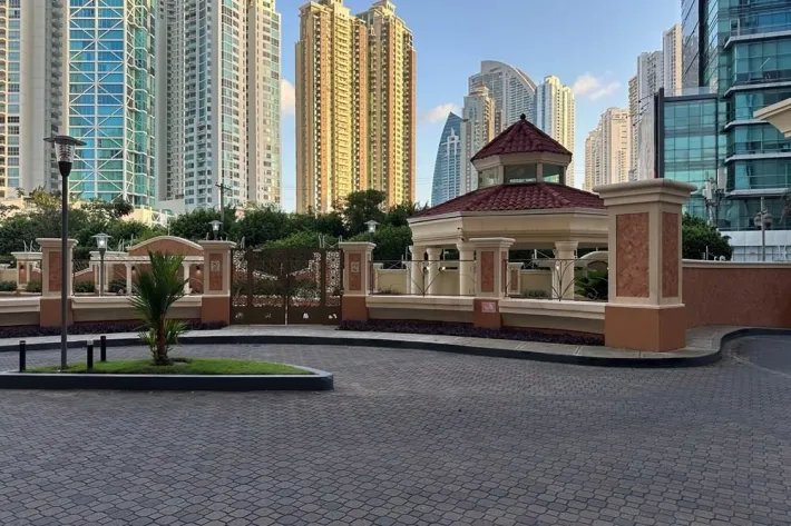 Venta de apartamento en Punta Pacífica, Panamá