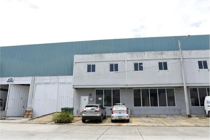Bodega galera en alquiler en el Parque Industrial de las Américas