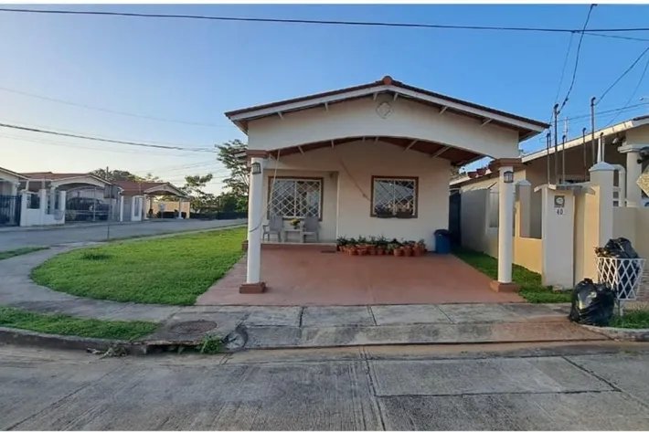 Se alquila casa con línea blanca en Verde Real, La Chorrera
