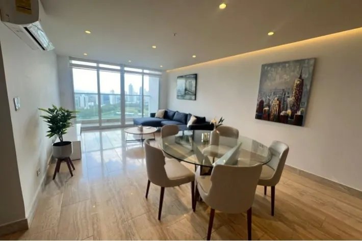 Alquiler de apartamento amoblado en Costa del Este, Panamá