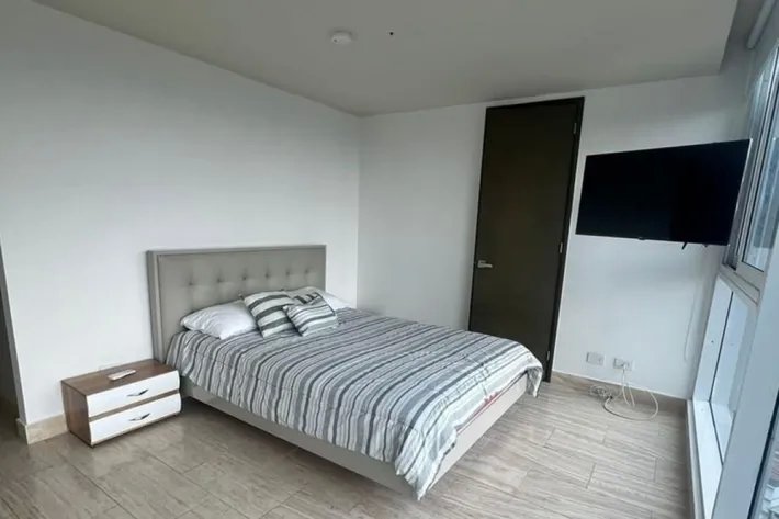 Alquiler de apartamento amoblado en Costa del Este, Panamá