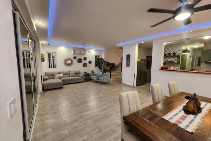 Casa a la venta en Villa Valencia, Costa Sur
