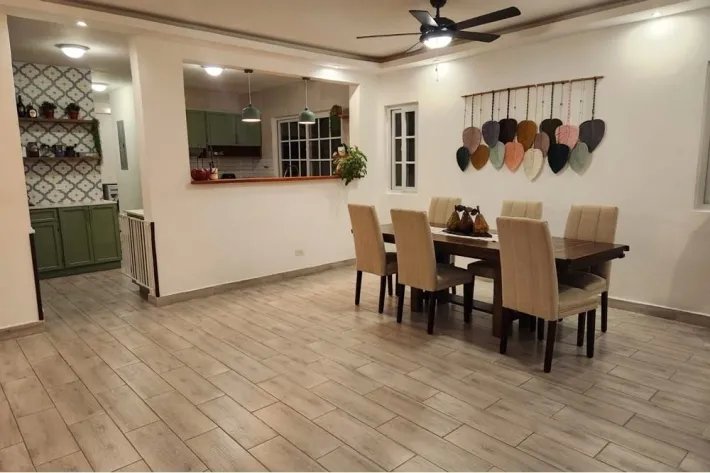 Casa a la venta en Villa Valencia, Costa Sur