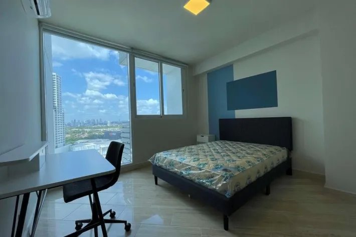 Apartamento amoblado en alquiler en Costa del Este