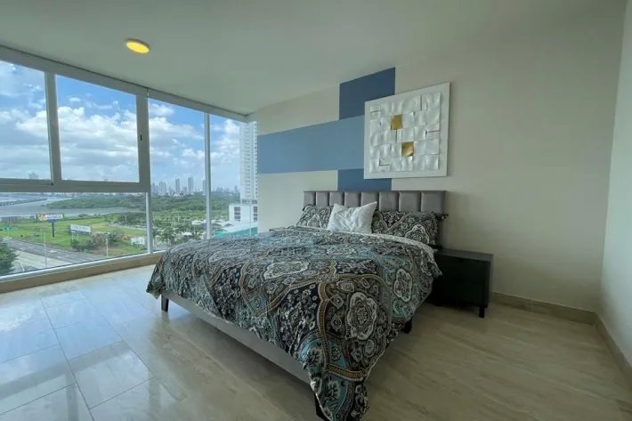 Apartamento amoblado con vista a la ciudad en Costa del Este