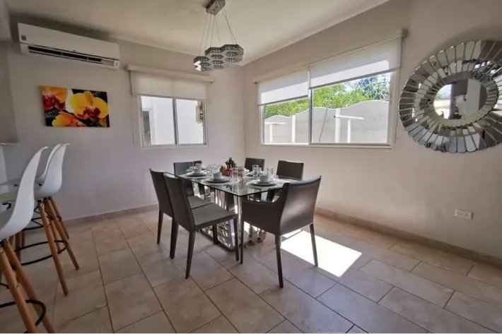 Two-story house for sale in Arraiján, West Panama