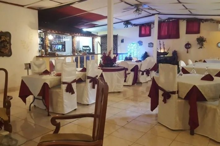 Venta de casa en Llanos de Curundu