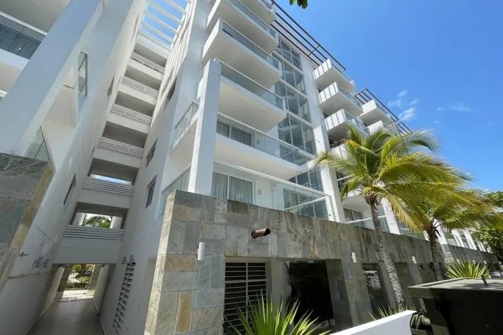 Se alquila local comercial en Town Center, Playa Blanca