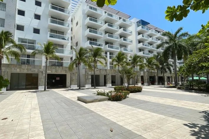 Se alquila local comercial en Town Center, Playa Blanca